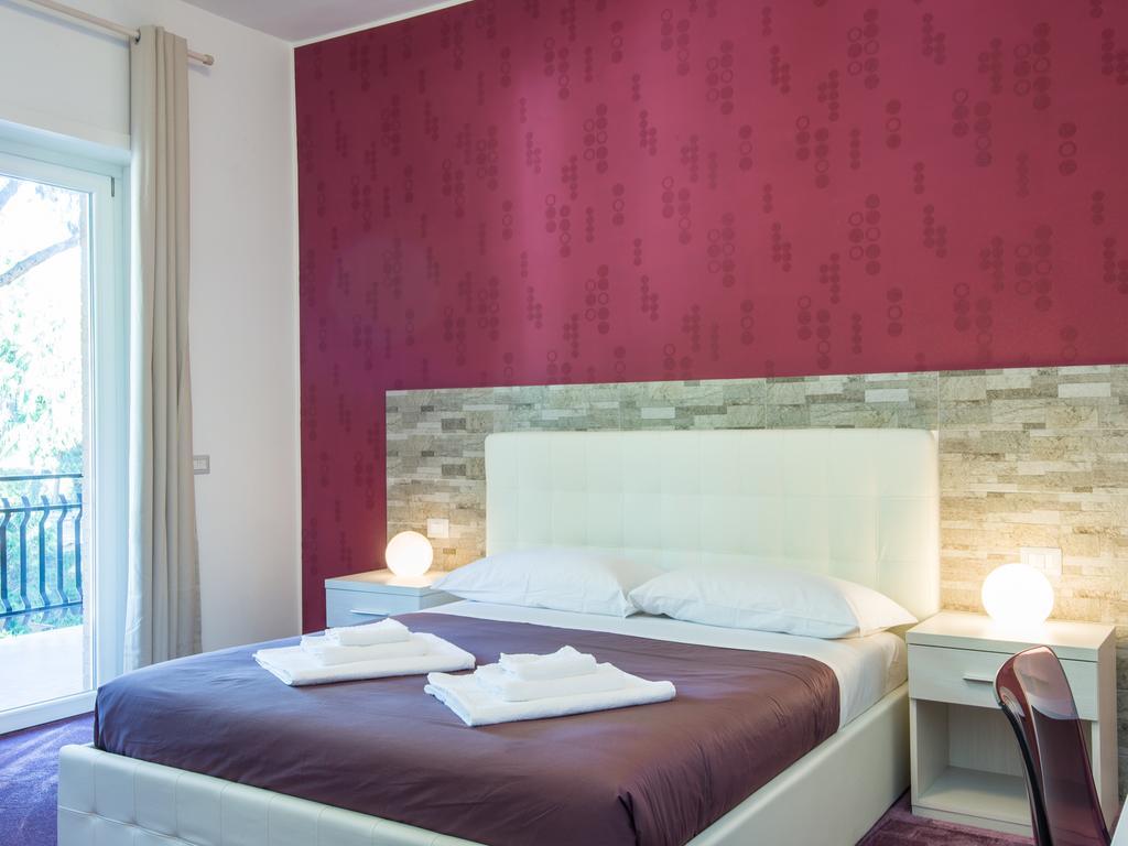 Guesthouse Park Pines Рим Екстер'єр фото