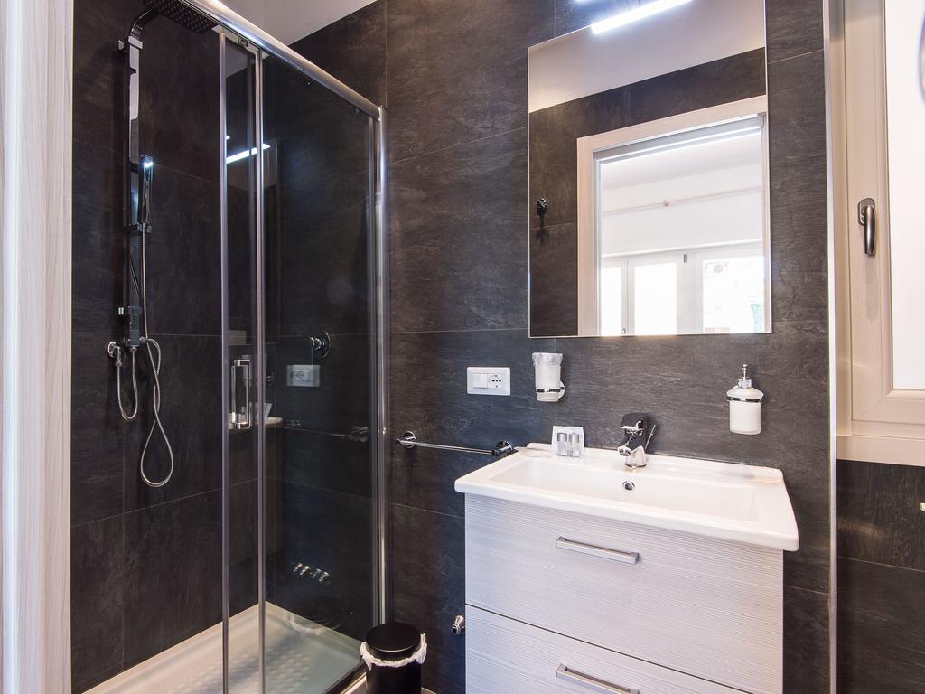 Guesthouse Park Pines Рим Екстер'єр фото